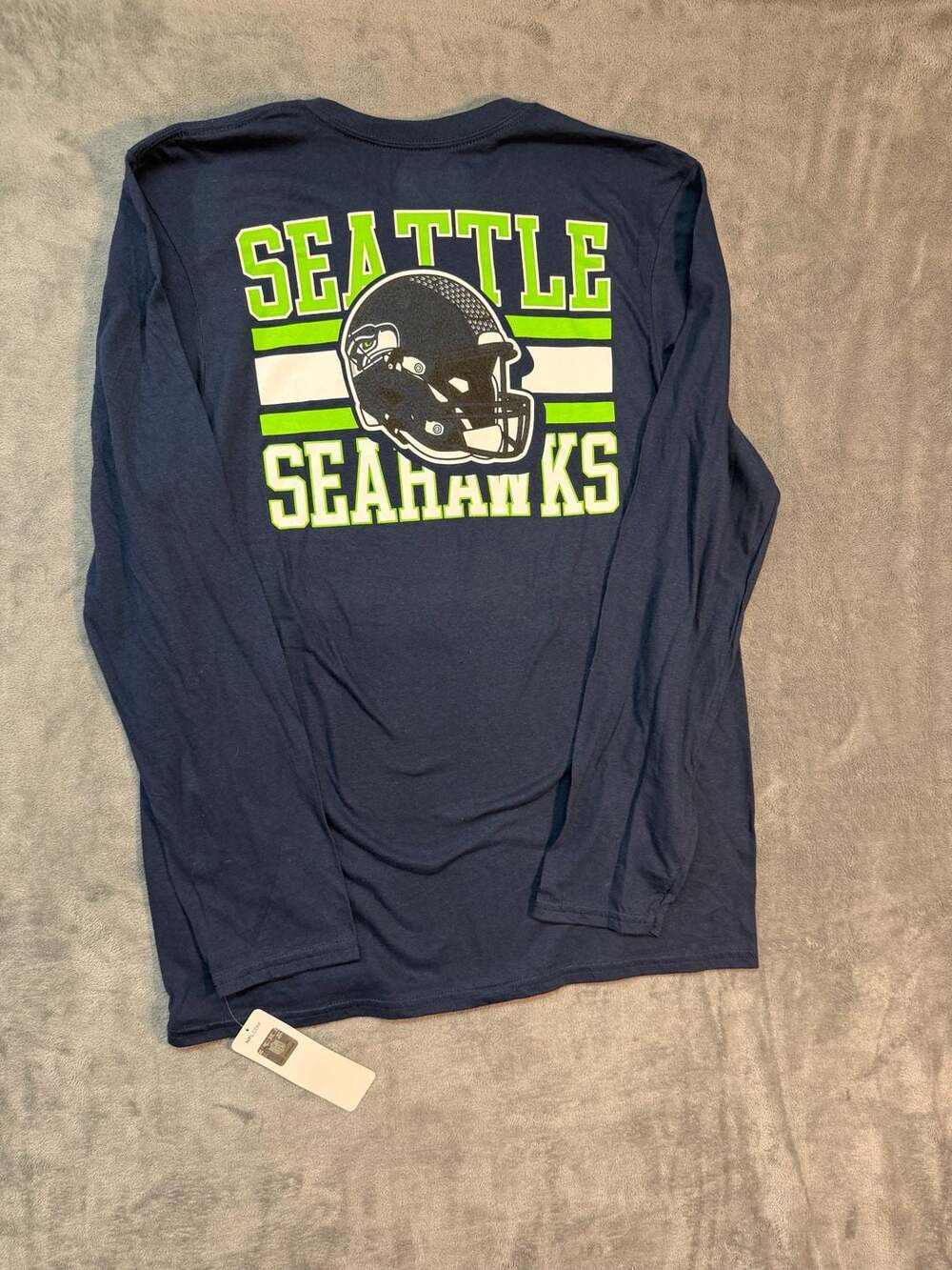 NFL TeamS Seattle Seahawks Long Sleeve T-Shirt Navy Blue Men's Size Medium NWT